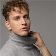 Ho studiato 3 lingue straniere nella mia precedente scuola tecnica per il turismo C. Colombo di Roma, in particolare spagnolo e ho fatto un viaggio studio per approfondire la lingua nella cittadina di Salamanca. Sono disponibile per lezioni private di spa